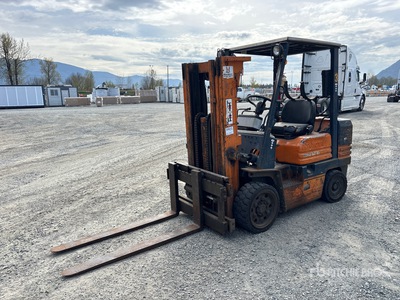 Toyota 5FGC30 6000 lb Cushion Tire Forklift