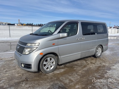 2002 Nissan Right Hand Drive Minicamioneta