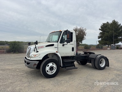 2012 International 4400 4x2 Cabeza Tractora Cabina Corta