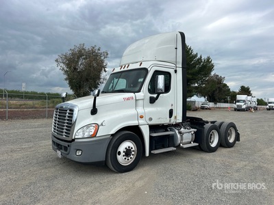 2017 Freightliner Cascadia 125 6x4 T/A Day Cab Truck Tractor