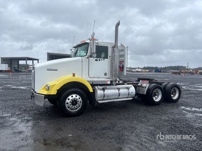 2001 Kenworth T800 6x4 T/A Day Cab Truck Tractor