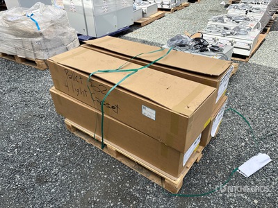 Quantity of (4) Light Cassets Apparecchiature per distribuzione energia elettrica