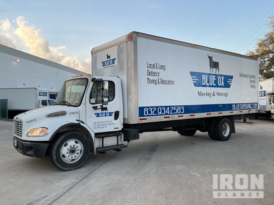 2007 Freightliner M2 106 4x2 شاحنة فان