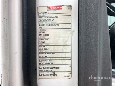 2018 Kenworth T680 6x4 Tractocamion con Dormitorio / T/A Sleeper Truck Tractor