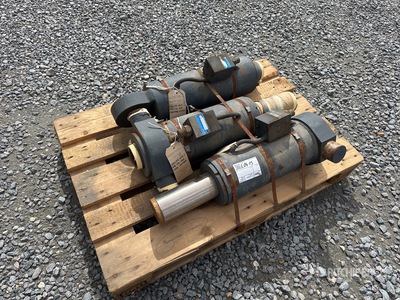 Qty of 3 hydraulic tipping cylinders (Unused)