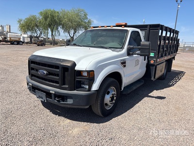 2009 Ford F-350 XL 4x2 Flatbed Truck