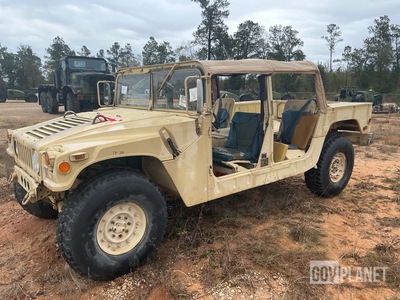 2006 AM General M1097R1 HMMWV 4 Door Soft Top w/Truck Body