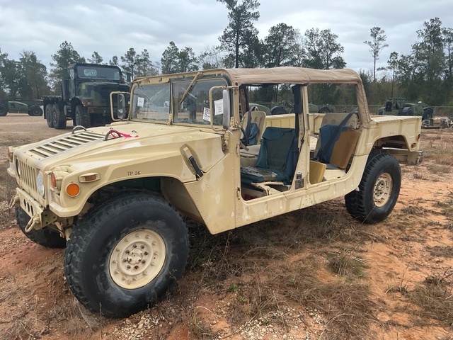 2006 AM General M1097R1 HMMWV 4 Door Soft Top w/Truck Body
