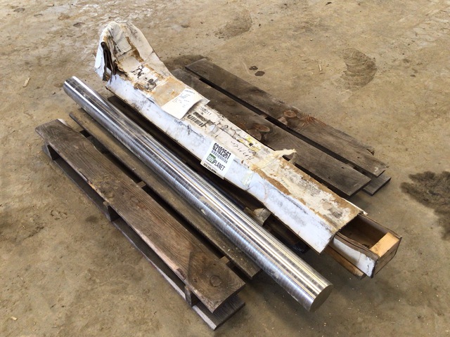 (5') of AMS 5643 4" Round Metal Bar