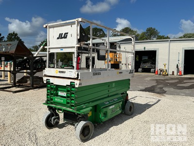 2016 JLG 3246ES Electric Scissor Lift