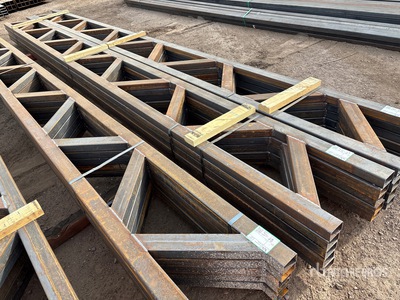 Quantity of (1) Bundle 18 in x 20 ft Metal Trusses