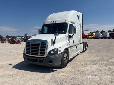 2020 Freightliner Cascadia 125 6x4 T/A Sleeper Truck Tractor