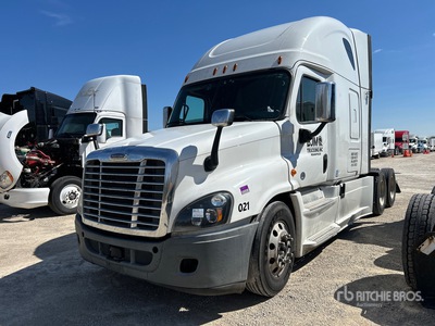 2020 Freightliner Cascadia 125 6x4 T/A Sleeper Truck Tractor