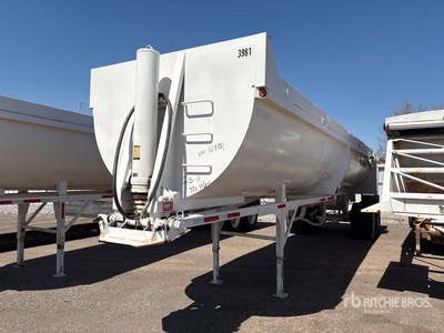 1998 Clement 32 ft T/A Frameless kiep aanhangwagen