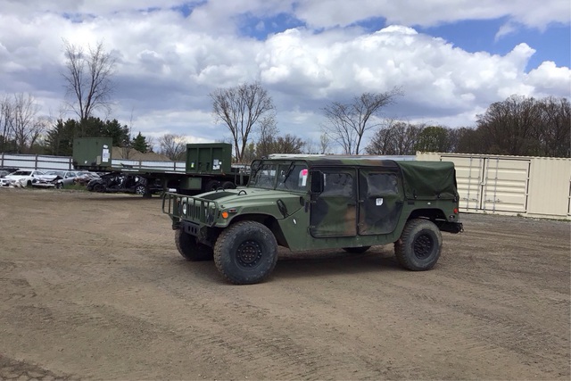1987 AM General M1097R1 HMMWV 4 Door Soft Top w/Truck Body
