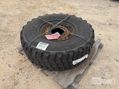 Goodyear 395/85R20 Tire w/Wheel