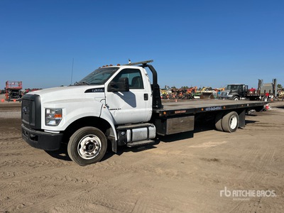 2018 Ford F-650 4x2 Rollback Truck