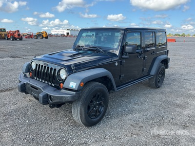 2013 Jeep Wrangler Unlimited 4WD SUV