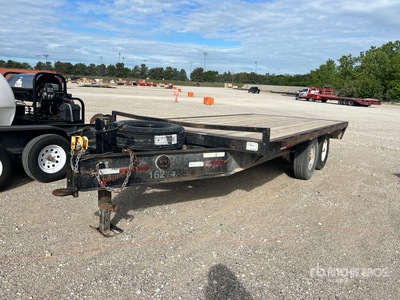 2015 16 ft T/A Flatbed Trailer