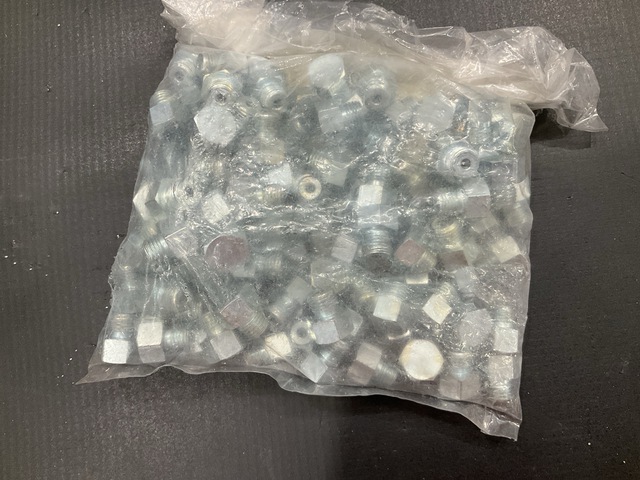(479) Machine Thread Plugs