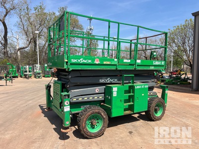 2015 Skyjack SJ8841RT Diesel 4x4 Scissor Lift