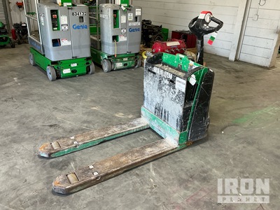 2019 Yale MPB045VG 4510 lb Electric Gato de bandeja