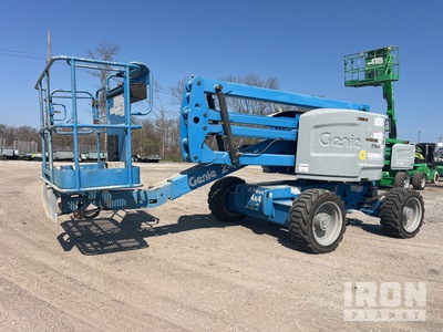 2016 Genie Z-45/25 4WD Dual Fuel Articulating Boom Lift