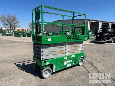 2015 Genie GS-3232 Electric Scissor Lift