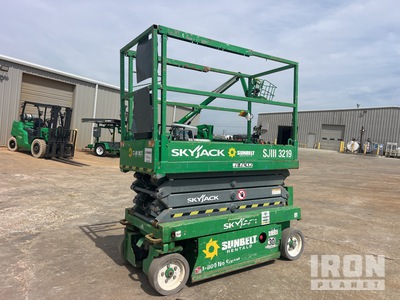 2015 Skyjack SJIII 3219 Electric Scissor Lift