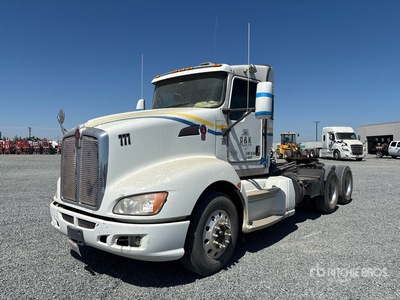 2014 Kenworth T660 6x4 T/A Dagcabine Trekker