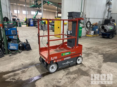 2016 Skyjack SJ16 Elevador vertical