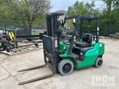 2014 Mitsubishi FG25NGLP 5000 lb Pneumatic Tire Forklift
