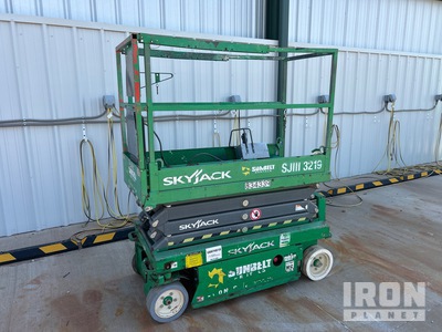 2016 Skyjack SJIII 3219 Electric Scissor Lift