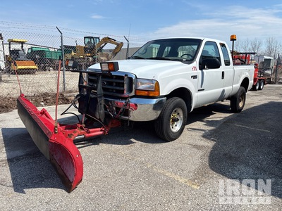 2001 Ford F-250 4x4 Extended Cab Pickup