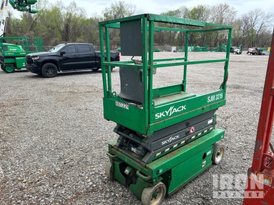 2016 Skyjack SJIII-3219 Electric Piattaforma aerea verticale (Inoperable)