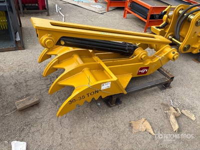 2026 HW THUMB30-35H 39 in Hydraulic Excavator Thumb - Fits Cat 330, 336D / 30 - 36 ton (Unused)