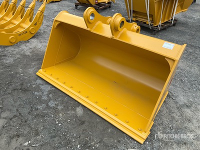 2026 HW BKT32072MUD 72 in 0.95 m3 Cleanup Excavator Bucket - Fits Cat 320