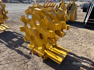 2026 HW CW32036-4W 36 in エクスカベーター用コンパクションホイール - Fits Cat 320 (Unused)