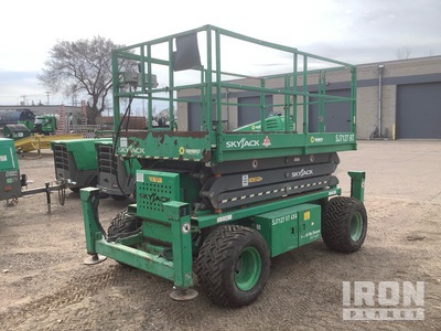 2015 Skyjack SJ7127 RT Dual Fuel 4x4 Scissor Lift