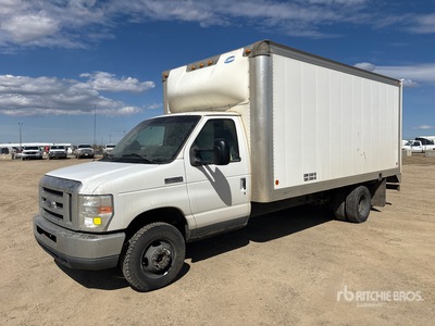 2013 Ford E-450 Econoline 4x2 Van Truck