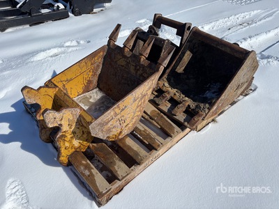 Quantity of (3) Q/C Digging Excavator Bucket