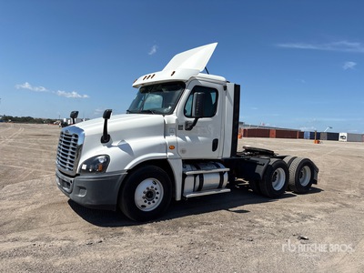 2018 Freightliner Cascadia 125 6x4 Cabeza Tractora Cabina Corta