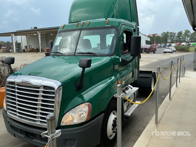2018 Freightliner Cascadia 125 Cabina per trattore stradale 2 assi