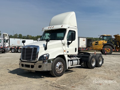 2017 Freightliner Cascadia 125 6x4 T/A Day Cab Truck Tractor