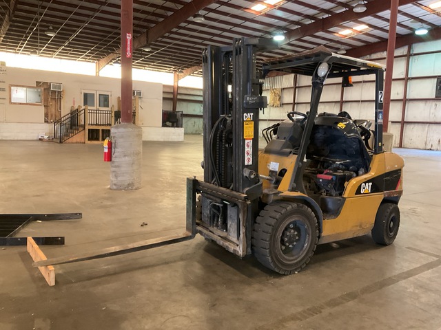 2020 Cat GP30N Cushion Tire Forklift