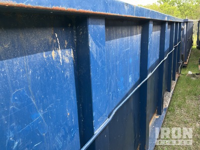 22 ft 4 in 30 cyd Roll-Off Container