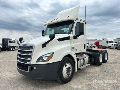 2018 Freightliner Cascadia 126 6x4 T/A Day Cab Truck Tractor