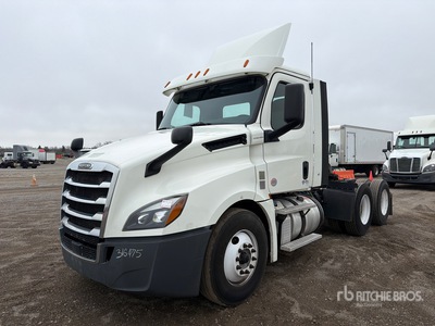 2018 Freightliner Cascadia 126 6x4 T/A Day Cab Truck Tractor