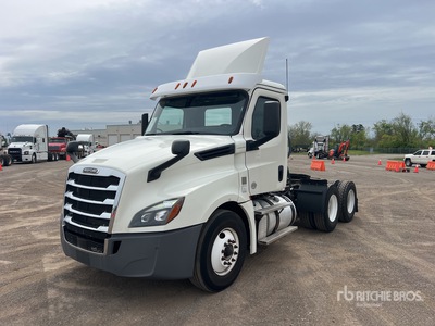 2018 Freightliner Cascadia 126 6x4 T/A Day Cab Truck Tractor