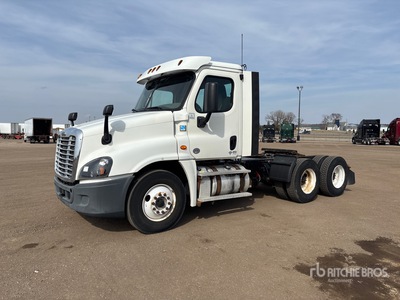 2018 Freightliner Cascadia 125 6x4 T/A Day Cab Truck Tractor